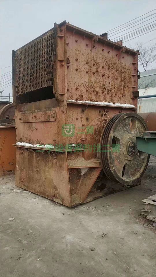出售18年山東金寶山1618箱式破碎機雙185千瓦電機