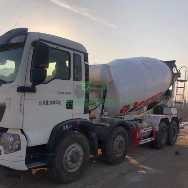 出售19年3月份豪沃輕量化T5G攪拌車340馬力德國(guó)曼發(fā)動(dòng)機(jī)12亞特上裝