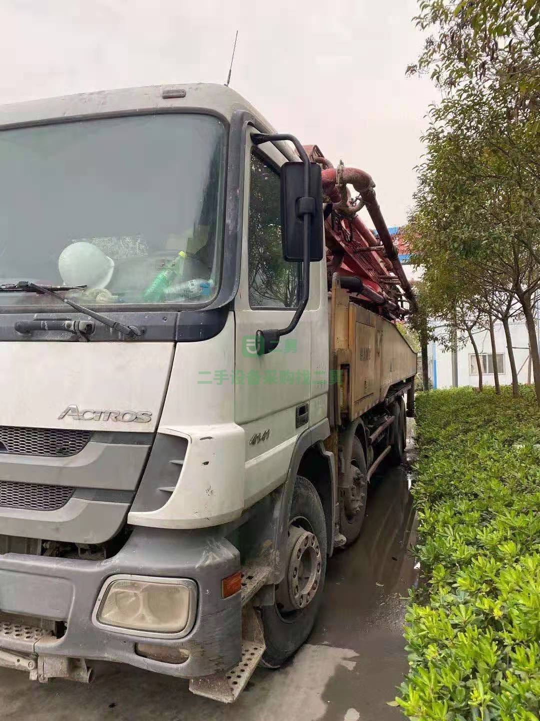 出售一臺11年奔馳底盤泵車，三一上莊52米