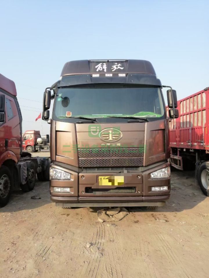 出售16年9月全險(xiǎn)國(guó)四解放勾六牽引車460雙驅(qū)