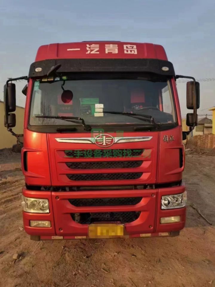 出售二手的17年6月一汽青島捍衛375馬力牽引車車況好價格合理