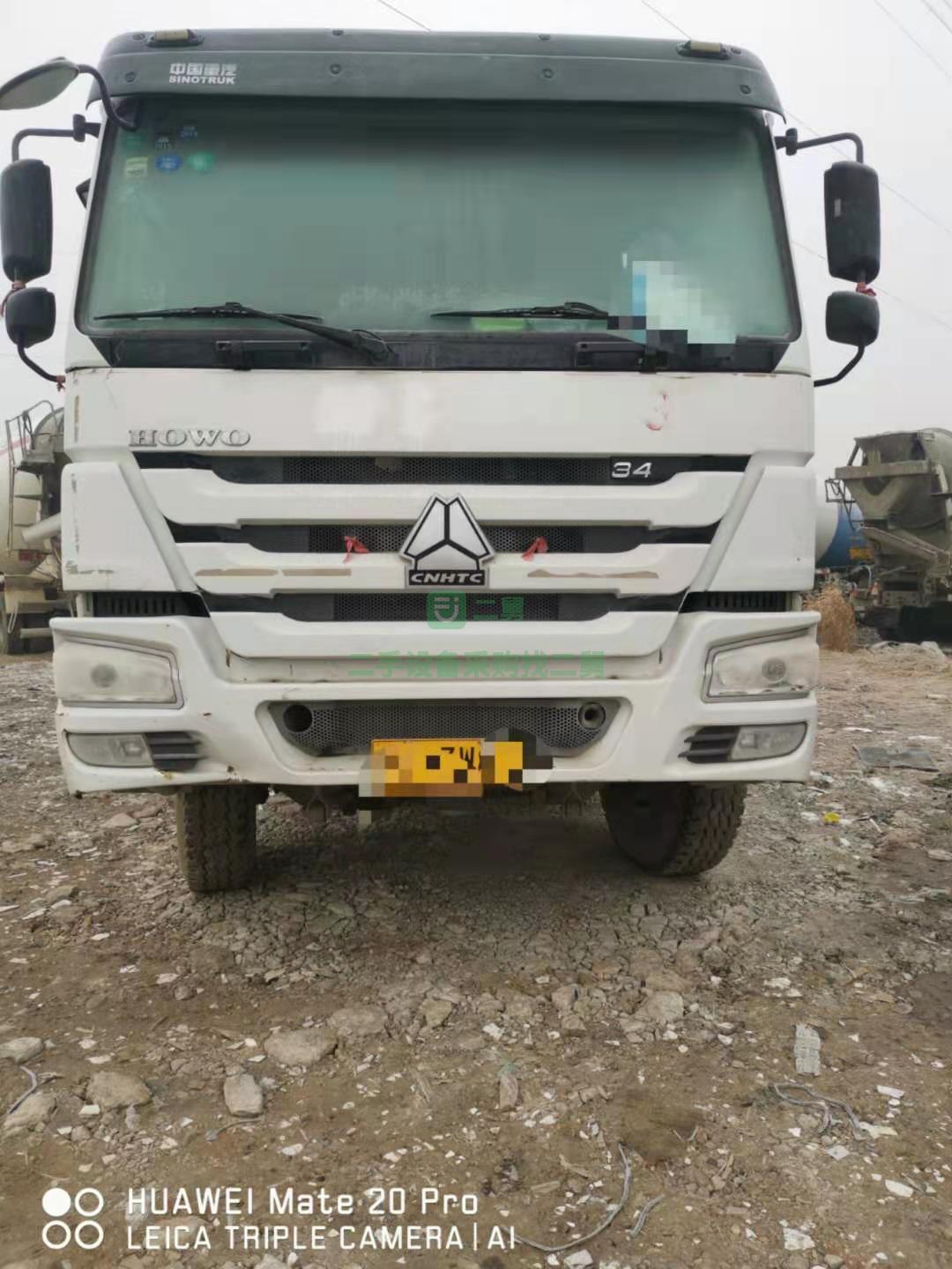 出售一臺15年國四豪沃十二方攪拌車，重汽發動機