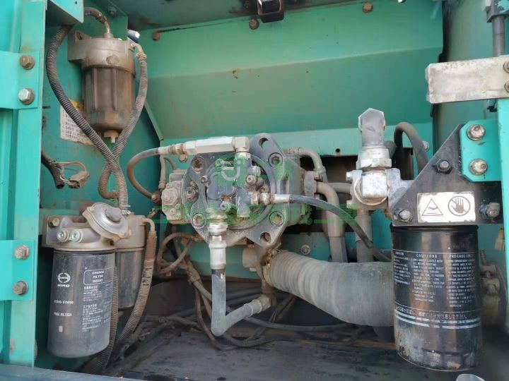 出售14年的二手七成新的挖掘機(jī)神鋼210超8