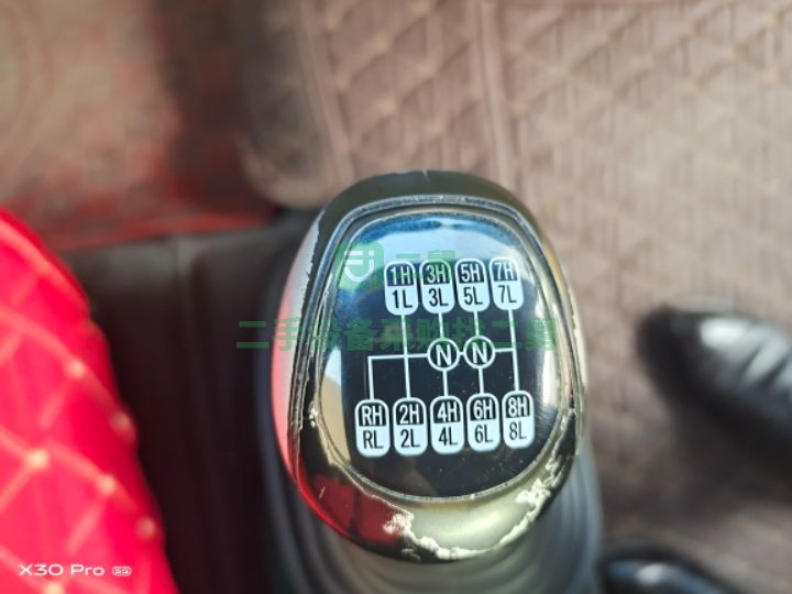 出售二手的八成新的汕德卡540牽引車