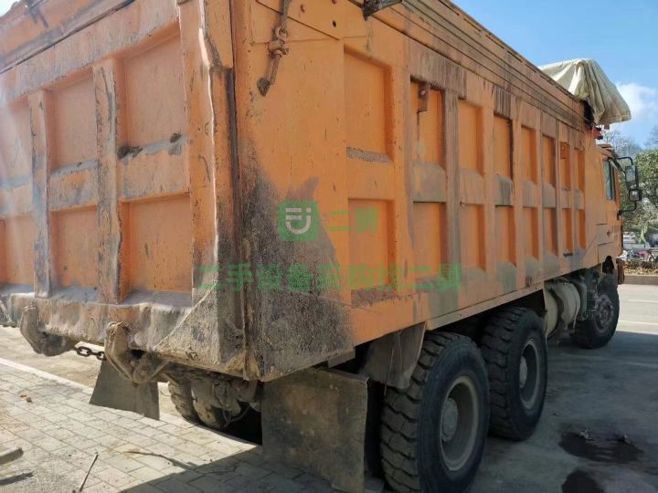 出售二手的九成新的德龍后八輪自卸車