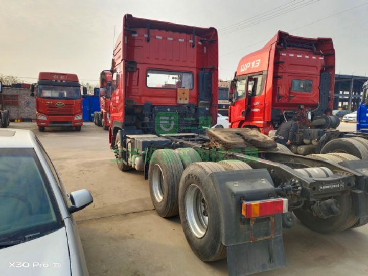 出售原版精品二手重卡天龍啟航版牽引車