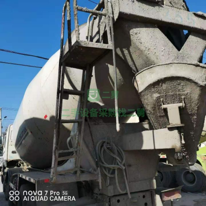 轉讓14年豪沃國四排放攪拌車