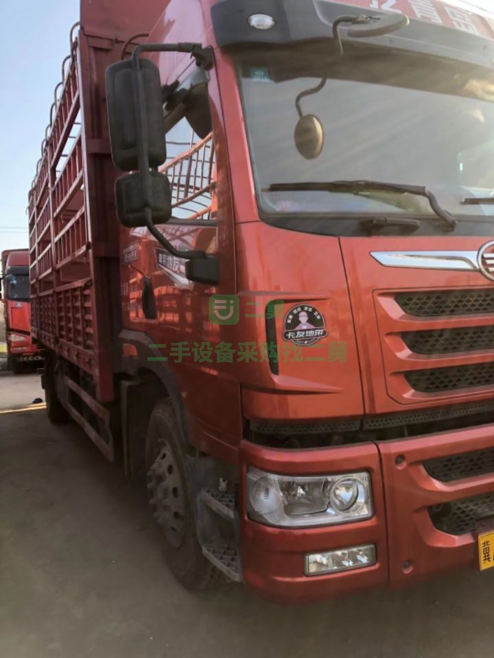 出售兩年五個月解放龍V貨車 220馬力，6.8米高欄貨車