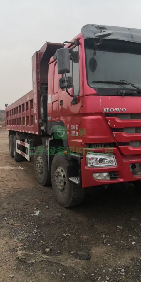 出售國四豪沃前四后八自卸車