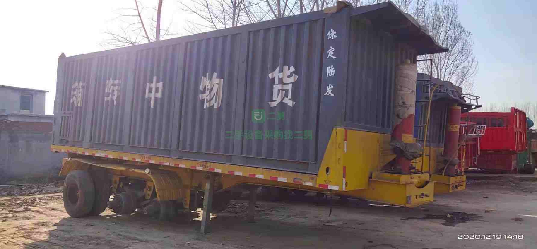 出售二手九成新的19年的后翻半掛車