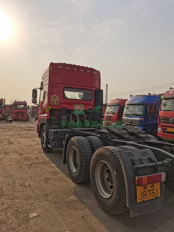 出售精品車一年七個(gè)月東風(fēng)天龍VL 400牽引車，支持分期，掛靠