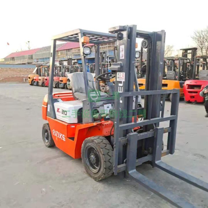 山東出售二手的九成新的合力兩噸叉車