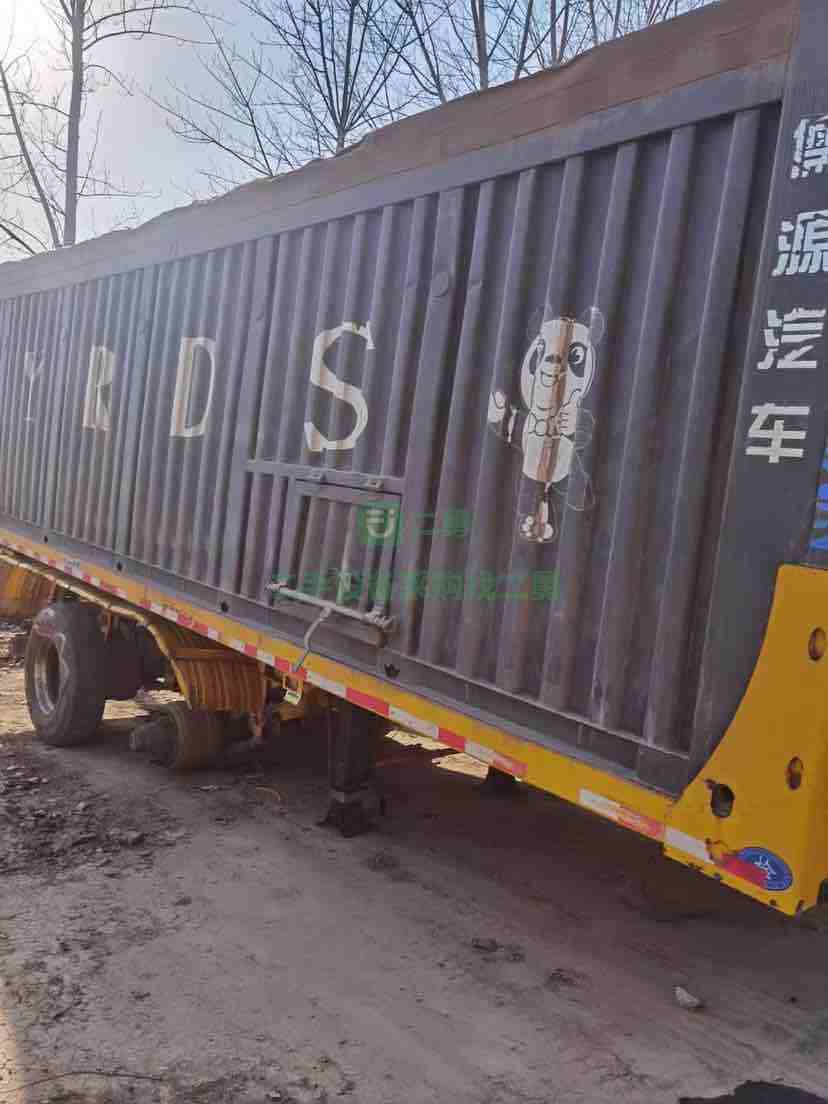 出售二手九成新的19年的后翻半掛車