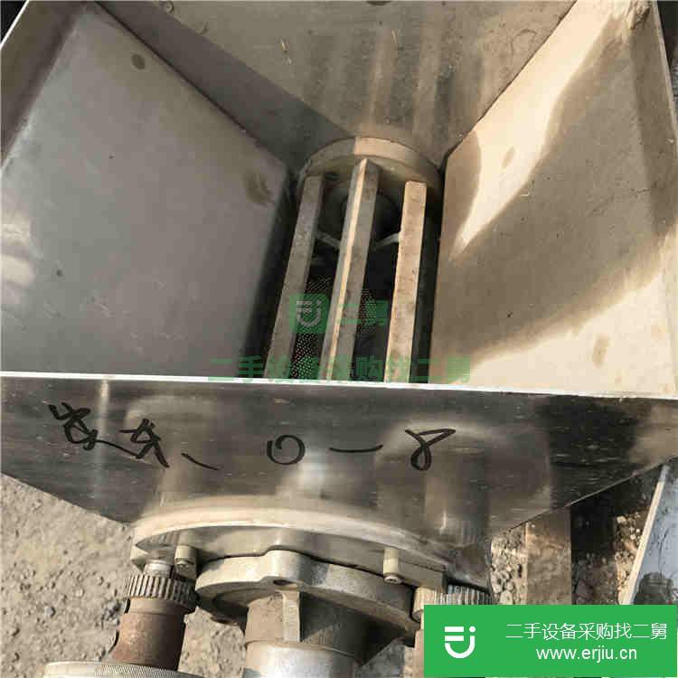 山東出售二手搖擺顆粒機
