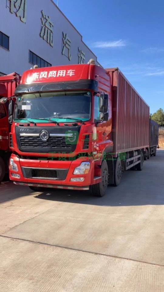 出售二手19年的東風天龍前四后四貨車