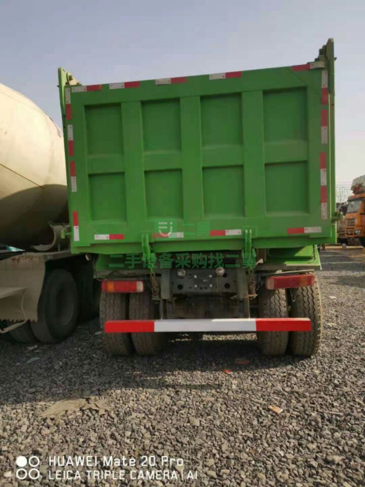 出售一臺19年5月豪沃自卸車，國五，法規版340馬力。