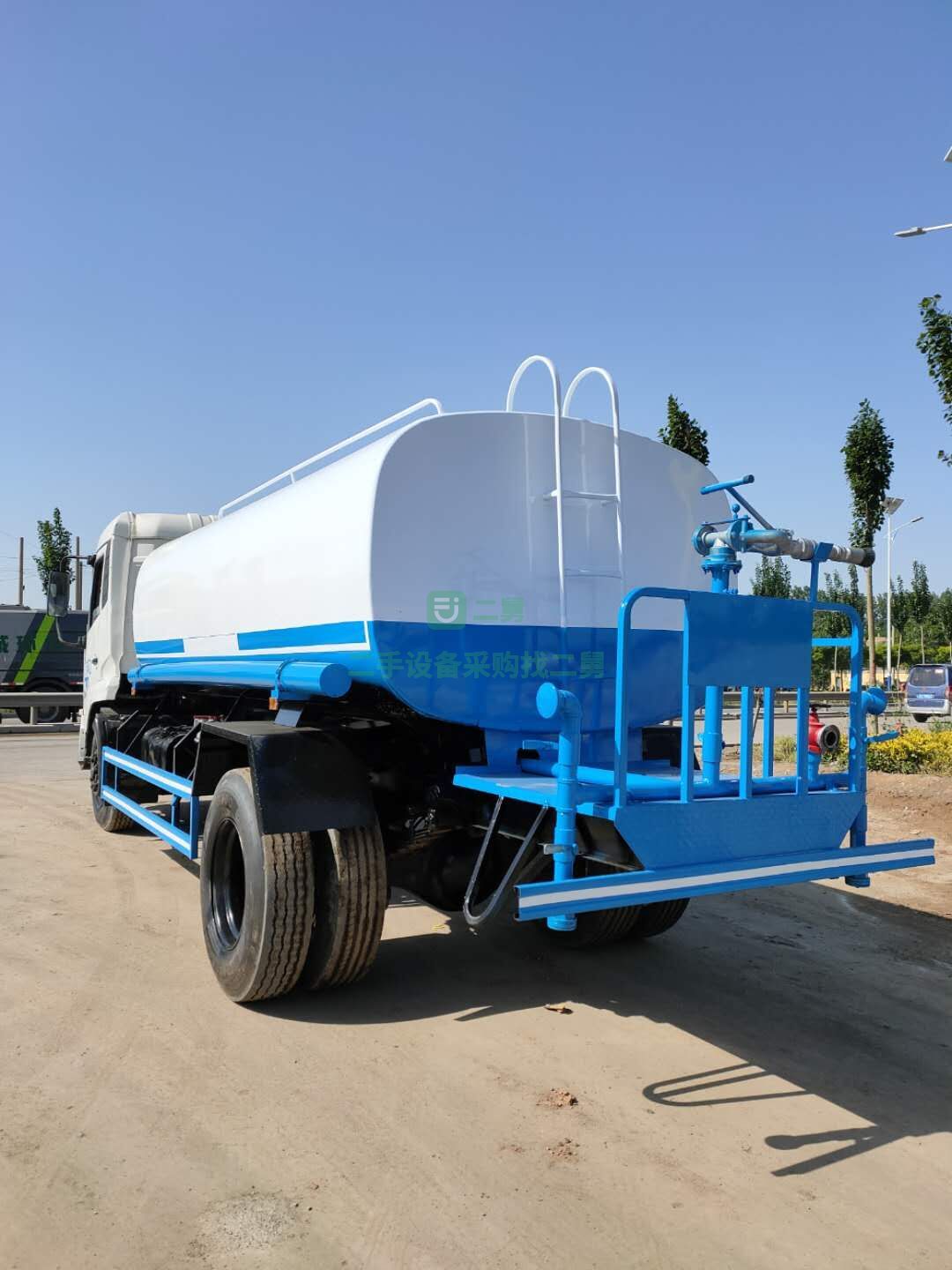 山東出售二手的小型東風3噸農用灑水車