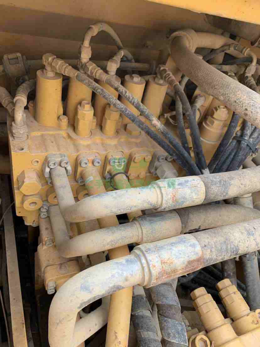 山東出售精品14年出廠卡特320D2挖掘機