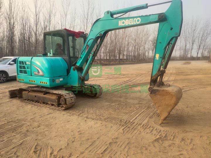 出售17年的九成新的神鋼60挖掘機