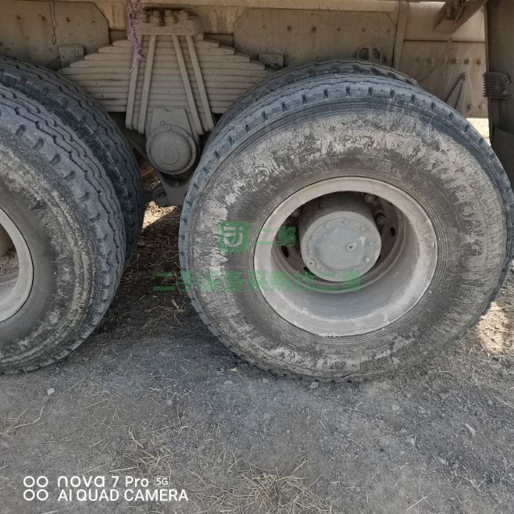 出售19年的豪沃唐鴻大20方國五攪拌車