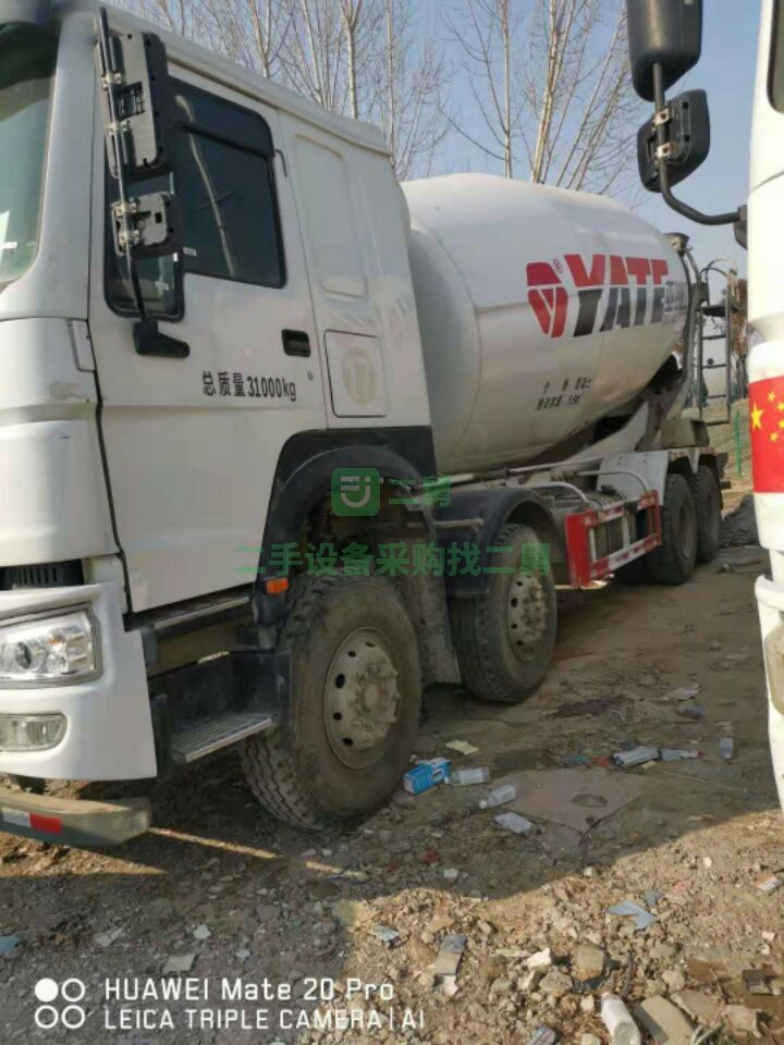 出售19年上戶攪拌車 國五豪沃亞特 重汽發動機380馬力