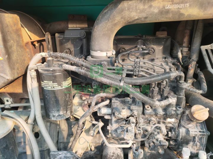 出售17年的九成新的神鋼60挖掘機