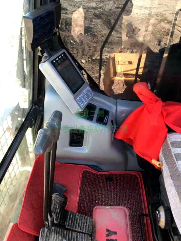 出售一臺三一155－9挖掘機16年，價格便宜