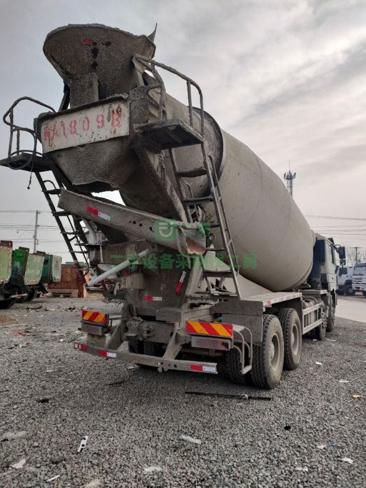 出售17年的陜汽德龍F3000大20方的攪拌車