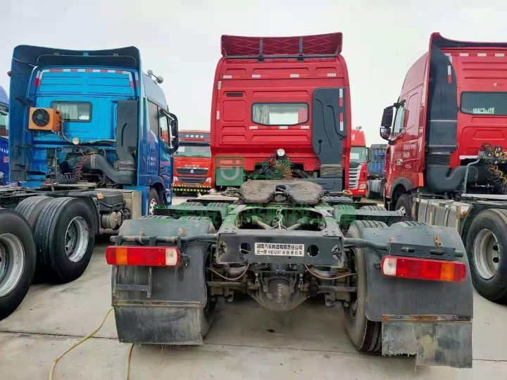 出售二手19年的三一重工牽引車