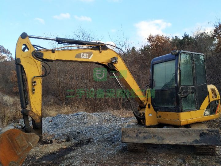 山東出售二手八成新的卡特挖掘機306手續齊全