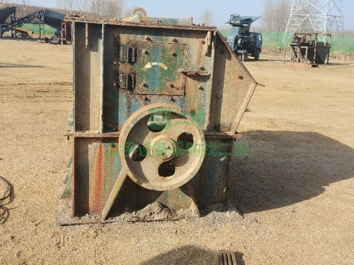 出售二手的九成新的1016制砂破碎機