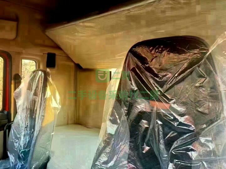 出售德龍新M3000S牽引車430馬力，活動有量