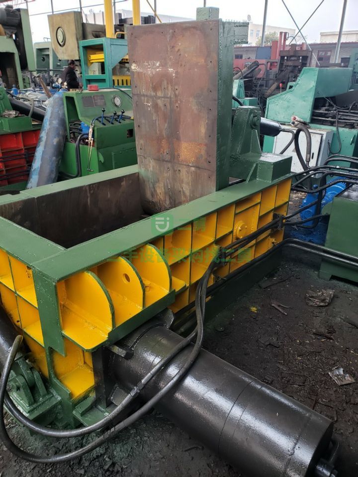 出售19年的華宏125T金屬液壓壓塊機