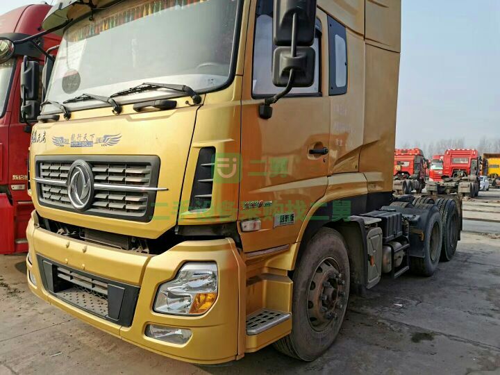 出售一臺天龍啟航480馬力牽引車雷諾13升發動機