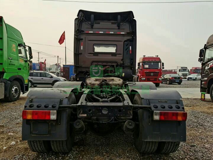 出售17年年底解放JH6牽引車500馬力 錫柴發動機