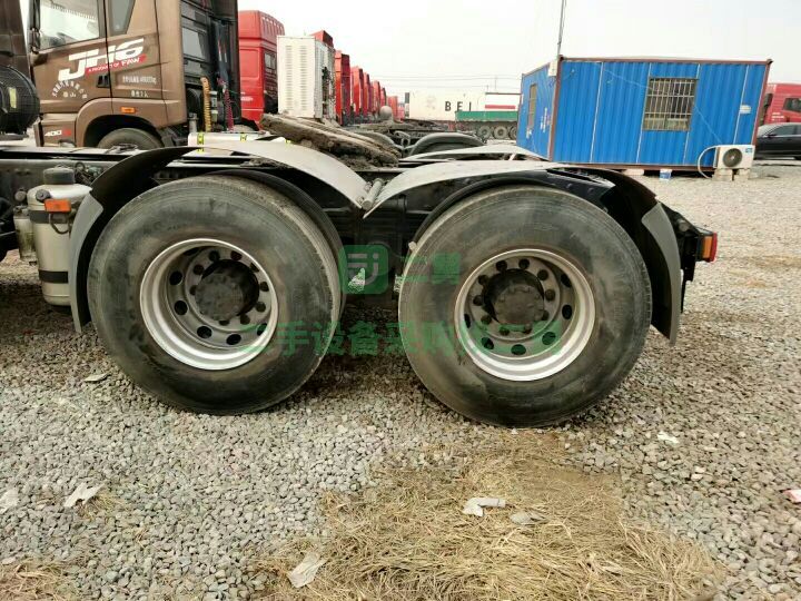 出售17年年底解放JH6牽引車500馬力 錫柴發動機