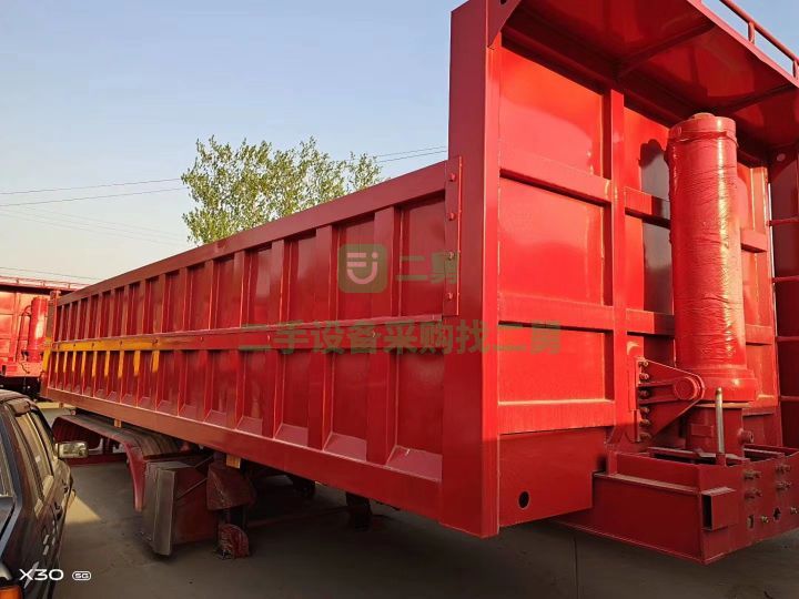 山東出售山東華興半掛車(chē)9米1.5米高一體后翻自卸