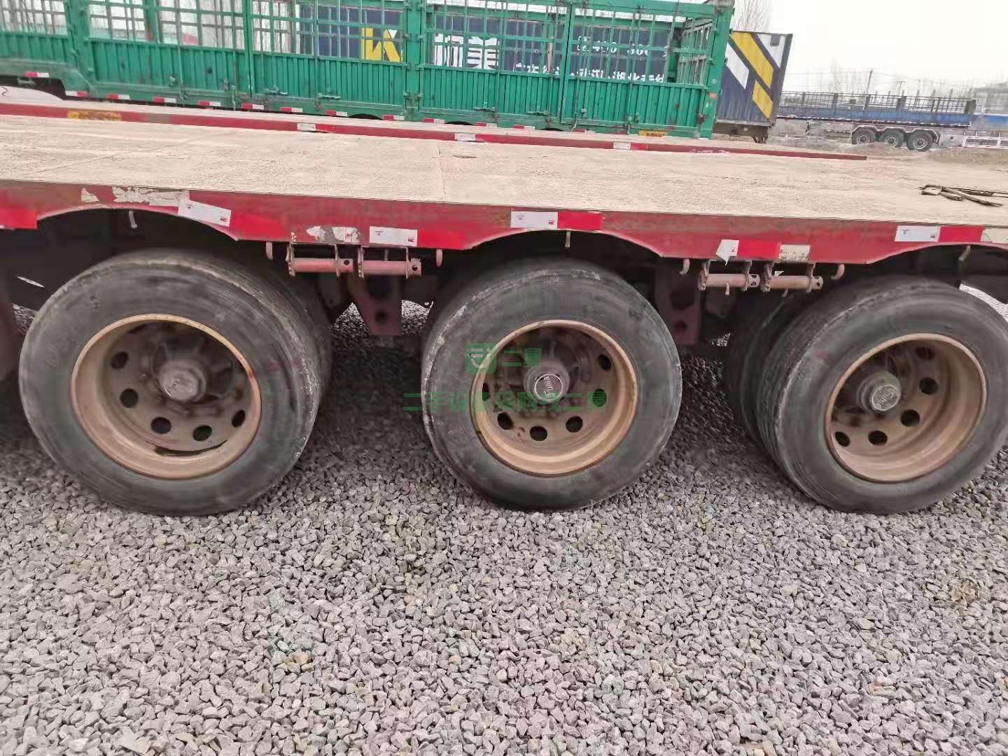 出售13.75米寬3米高低板半掛車 手續齊全