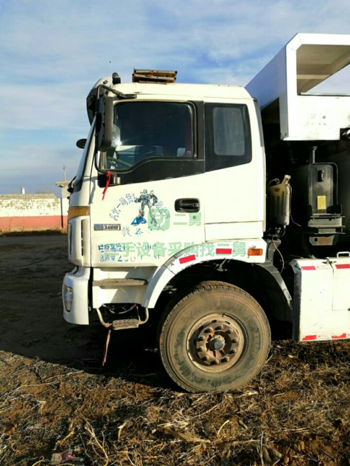 出售14年2月上照歐曼自廂長5.8米，奔馳橋12速
