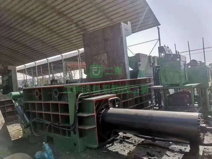 重慶出售二手八成新的華宏315噸金屬壓塊機