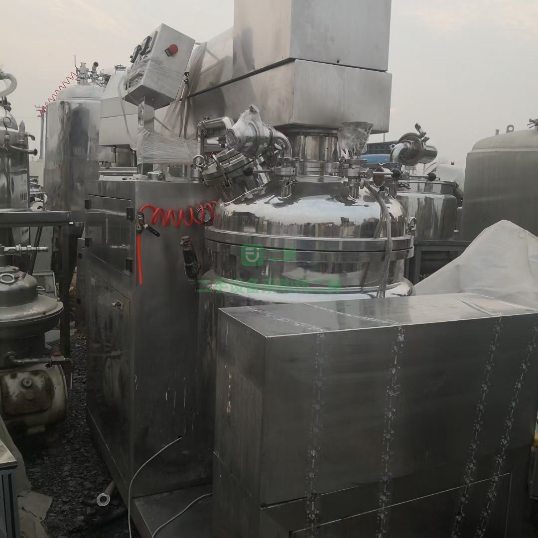 出售二手九成新的500L真空乳化機(jī)