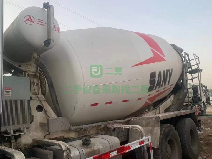 河北出售二手九成新的攪拌車