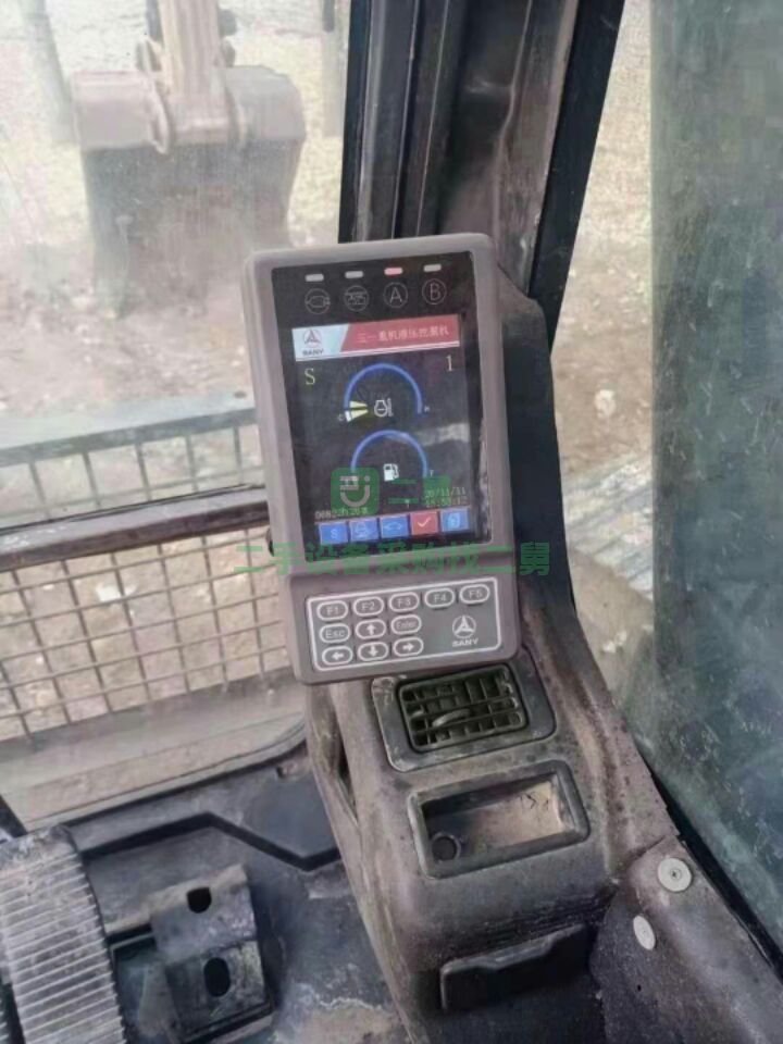 出售16年三一235/9挖掘機新車的性能，二手的價格