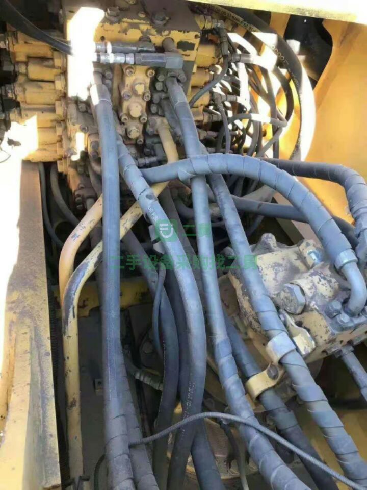 出售15年小松240MO挖掘機(jī)全車原版鏈條性能牛逼