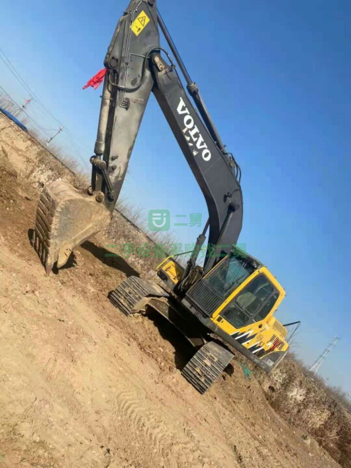 出售16年新款高壓共軌沃爾沃210挖掘機