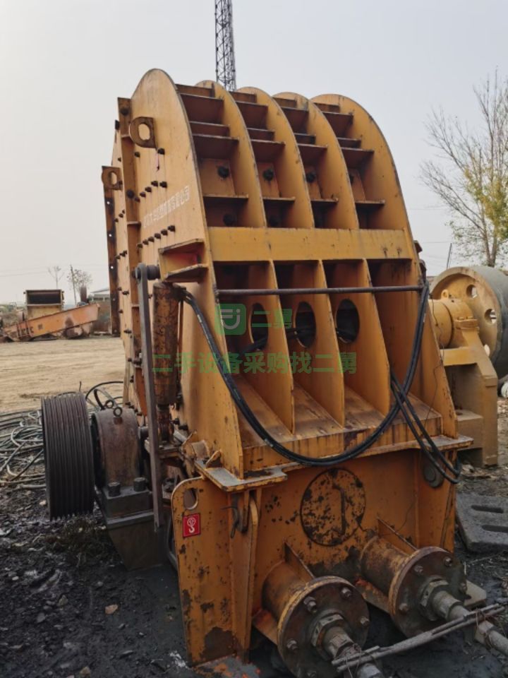 河北出售二手的洛陽大華1310強力反擊式破碎機