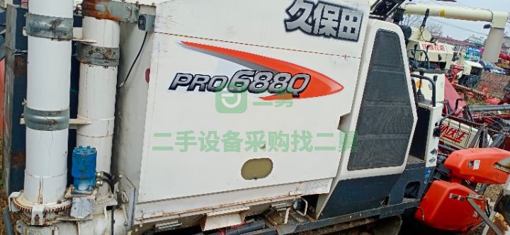 出售二手的九成新的久保田688收割機