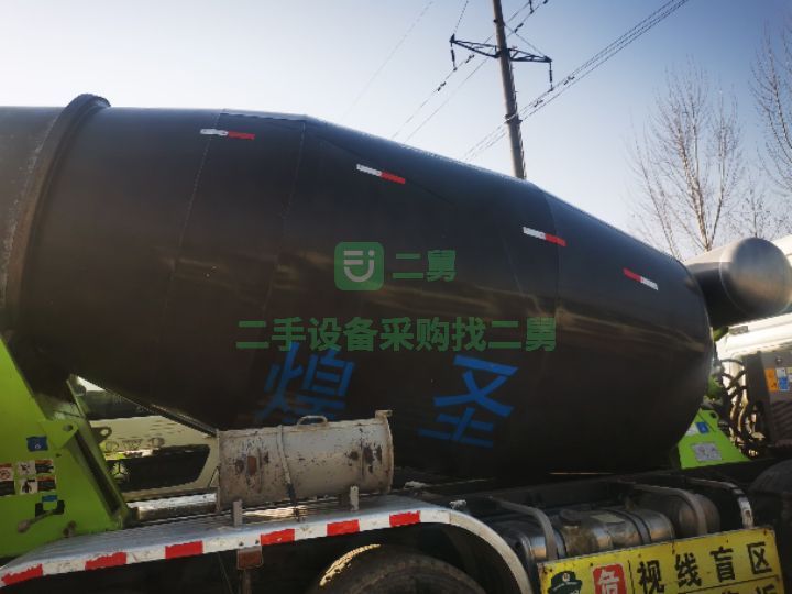出售2020年豪沃，中聯重科上裝，標準14方罐攪拌車，最新款輕量化