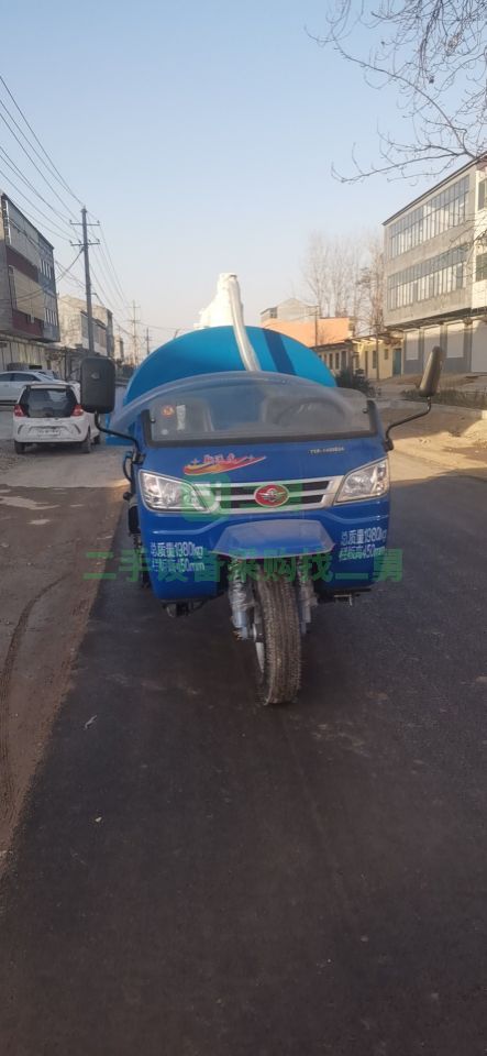 山東出售二手的五征半封閉式三輪吸糞車