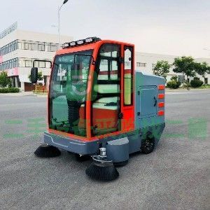 山東出售二手的MXS——2050電動掃路車